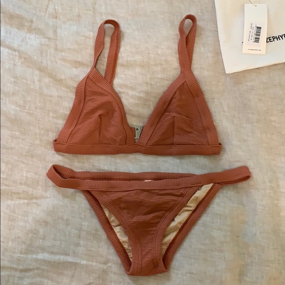 Zulu and zephyr harness bikini - Picture 3 of 5